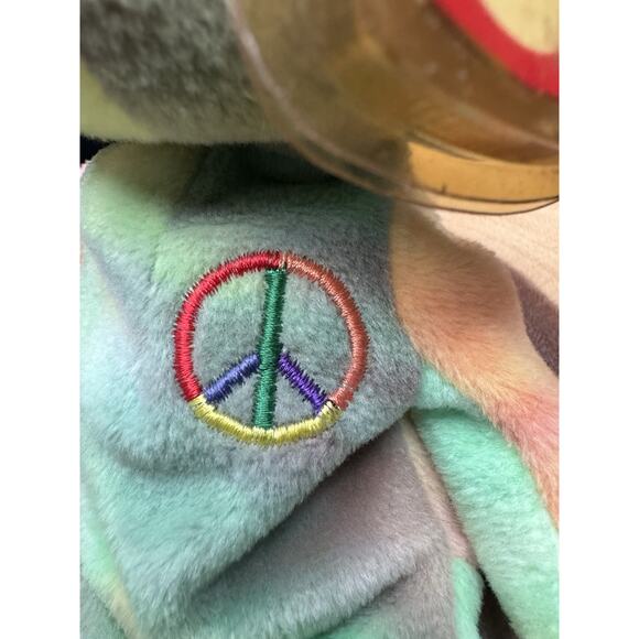 TY Peace The Bear Beanie Babies 1996 Collectible With Tag Errors: RETIRED & RARE - Picture 8 of 16